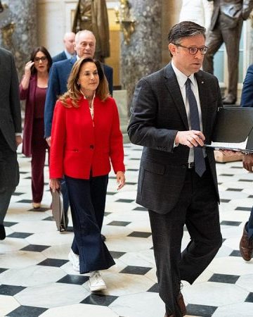 House gears up to take Senate’s government shutdown deal with rare Sunday meeting