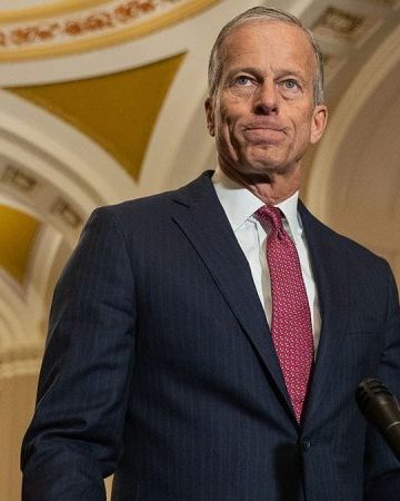 Senate passes federal funding compromise; Democrats score victory in DHS revolt