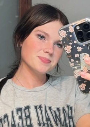 Judge declines to jail teenager accused of killing stepsister aboard cruise ship
