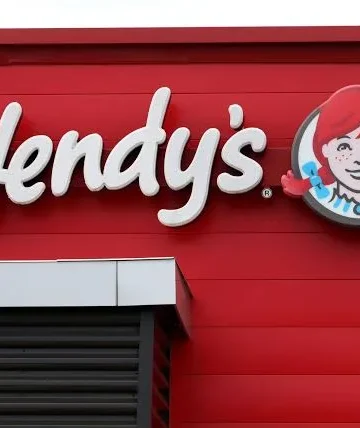 Wendy’s stock price prediction: $5 bear, $13 bull on…